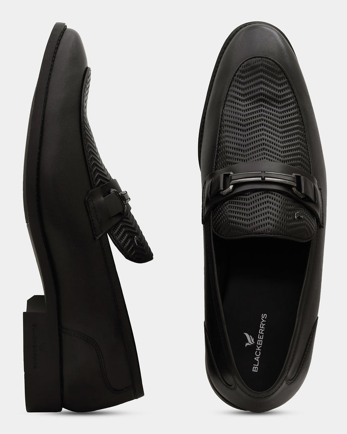 Black Textured Slip On Shoes - Apron