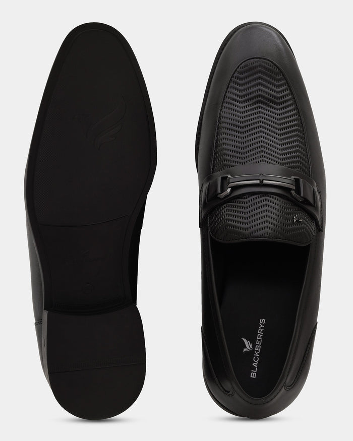 Black Textured Slip On Shoes - Apron