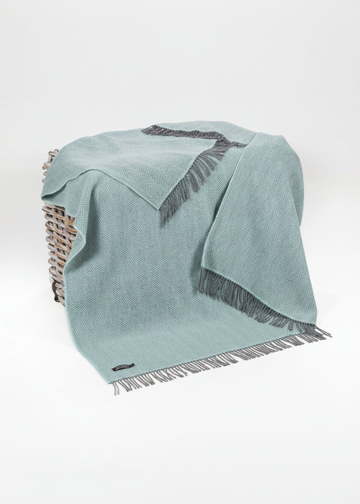 John Hanly Oversized Cashmere Throw - Duck Egg