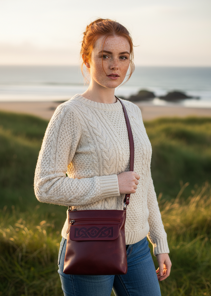 Lee River Leather Mary Bag | red