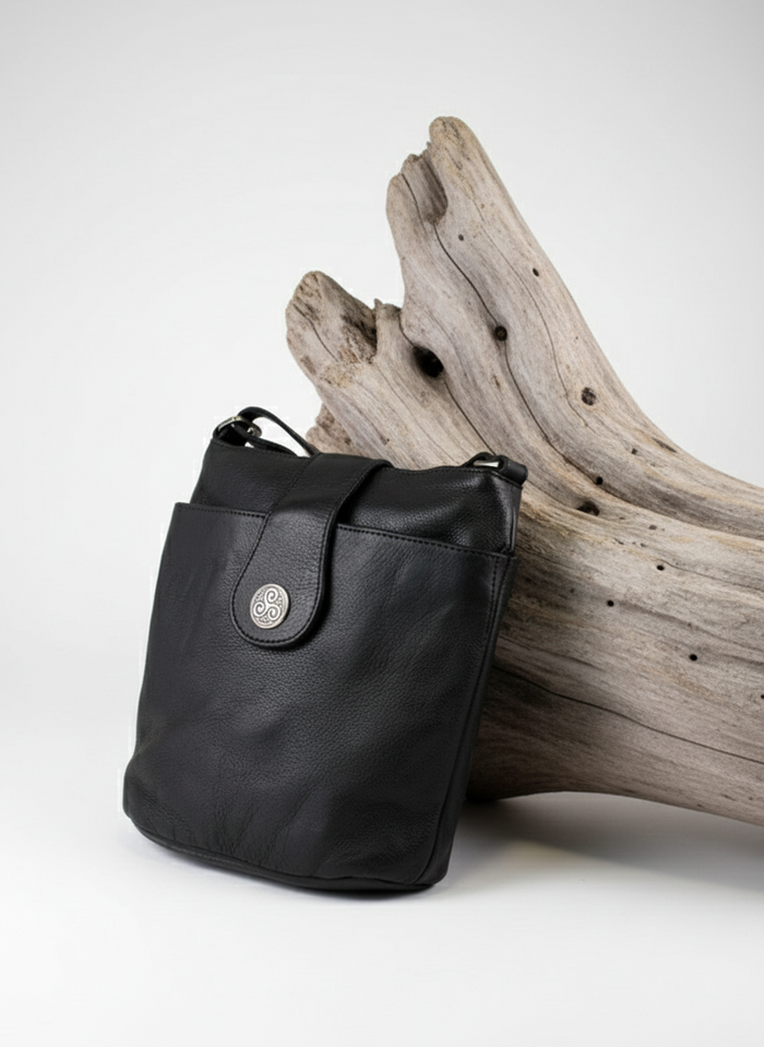 Lee River Leather Torc Bag | Black