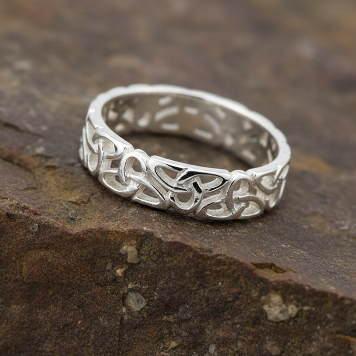 Sterling Silver Trinity Knot Ring