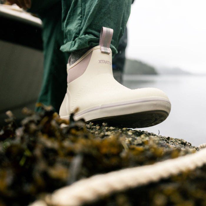 Women's 6" Ankle Deck Boot